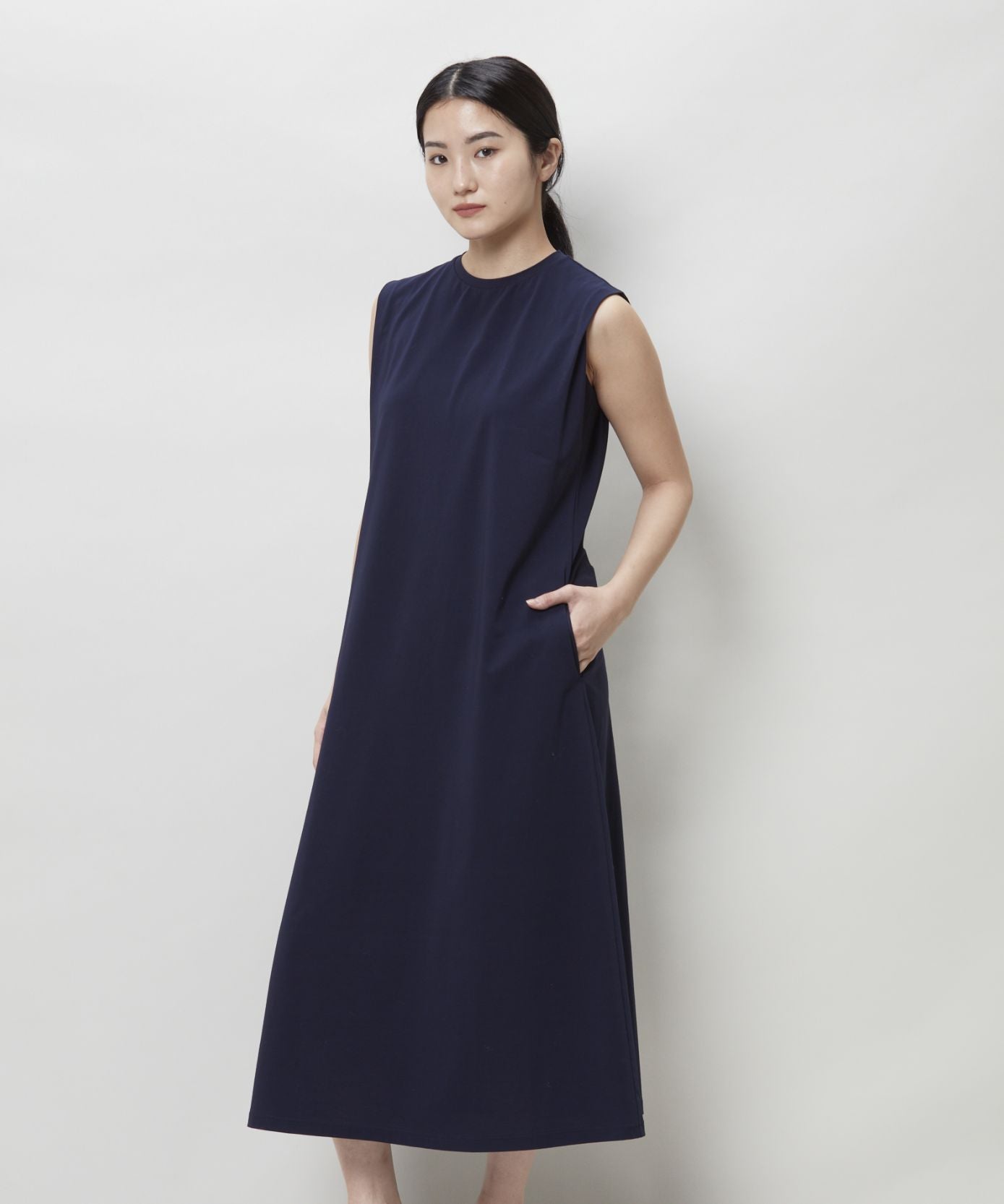 Sleeveless Chic Dress - SITOM